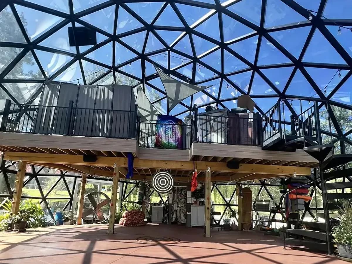 Inside a Tetra Glass dome, under the aluminum frame